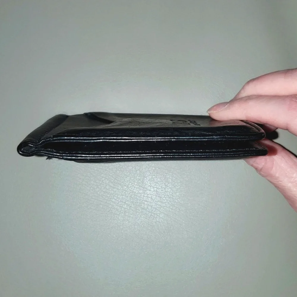 G.H. Bass & Co. Leather Card Holder Money Clip
